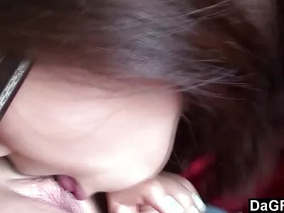 Çiftçi Keiran Eva'nın Ekinlerine porno gecesi Baktı