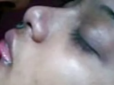 Büyük memeli kadın evli sevgilisini sikikleri porn ilk gece