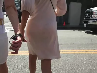 Pigtailed sarışın var gerdek gecesi porn cum üzerinde ona dudaklar